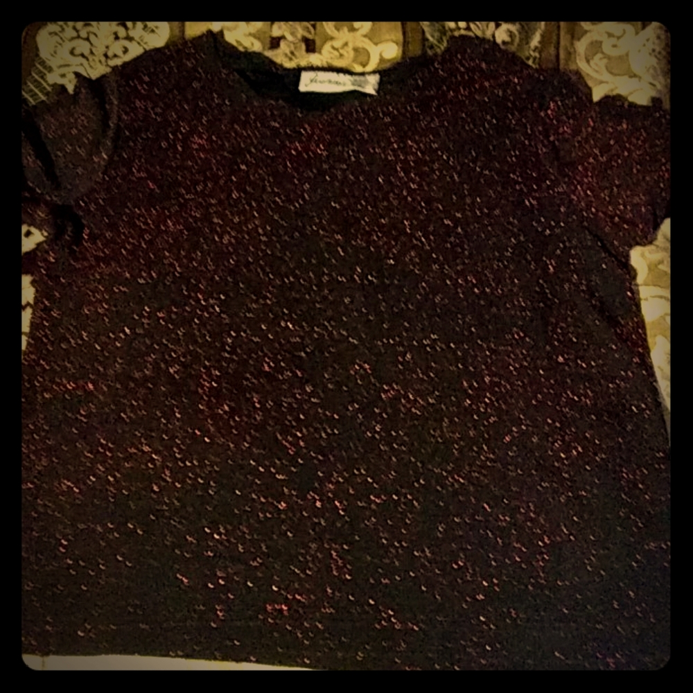 Women's sparkling stretch top w/glitter accents
